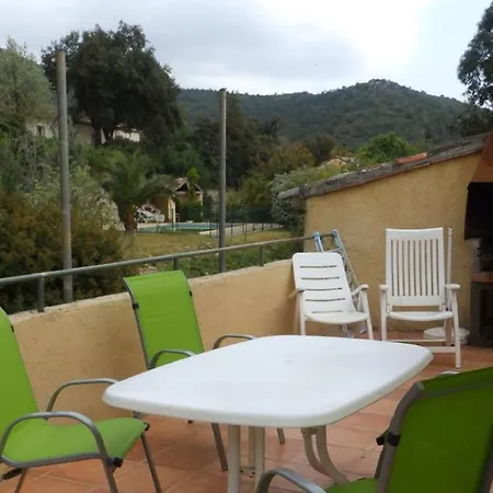 Дом отдыха Domaine Des Fouques Йер