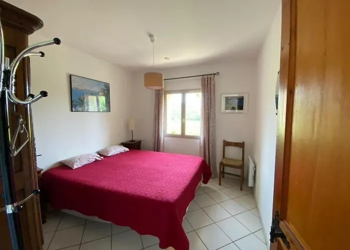 Holiday home Domaine Des Fouques Hyeres